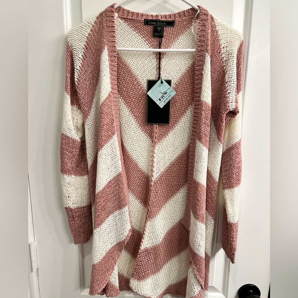 NWT Love Stitch Pink and White Cardigan Size Large